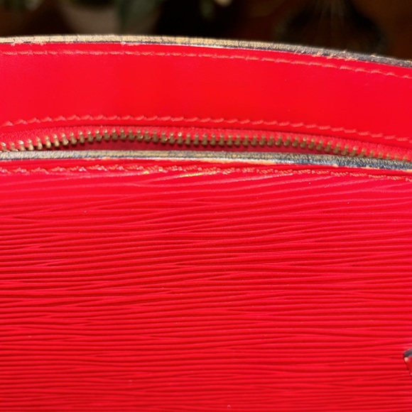 Louis Vuitton saint Jacques Castillian Red, COA included authentic - Picture 12 of 16